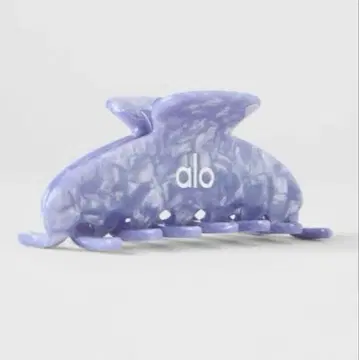 Alo 헤어 클립 윈터 프로스트 쉘 90's Claw Clip
