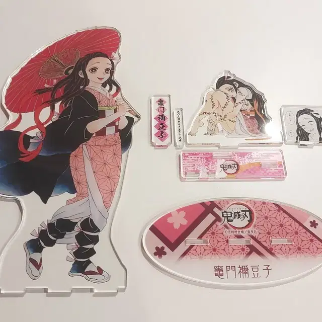 귀멸의 칼날 카마도 네즈코 디오라마, 메가 아크릴 스탠드 판매합니다