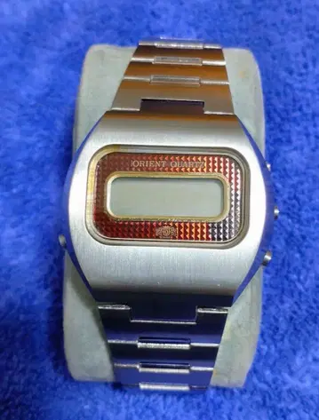 ORIENT QUARTZ 오리엔트 Y641105-40