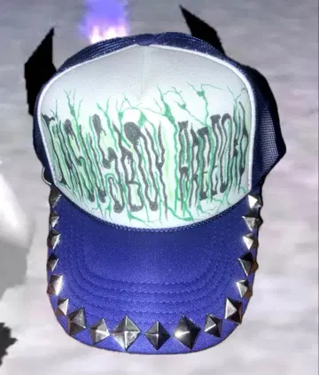 리메이크 캡 보라색 스터드