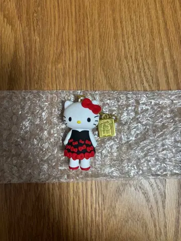 헬로키티 시크릿 마스코트 드레스