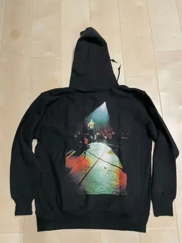 애플바움 후드티