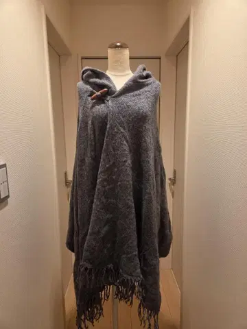 ZUCCa 주카 후드 부착 판초