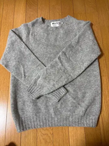 그레이 울 혼방 크루넥 스웨터