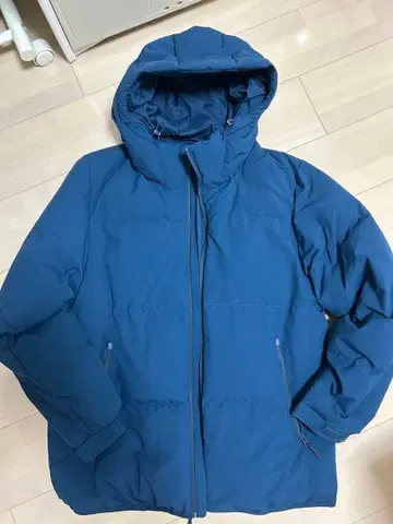 GU 네이비 후드 부착 패디드 자켓