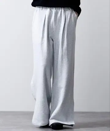 CLEL 사이드 슬릿 플레어 스웨트 팬츠