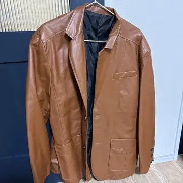 브라운 가죽 블레이저