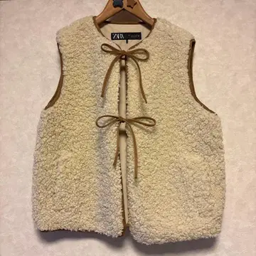 [ ZARA ] 보아 베스트 S 사이즈
