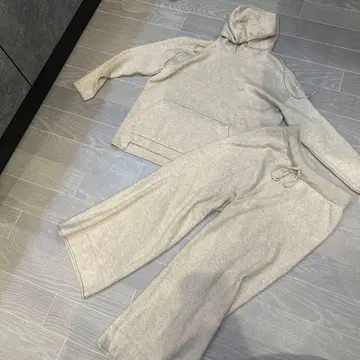 후드 부착 맨투맨 셋업