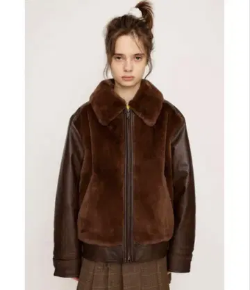 브라운 퍼와 가죽 자켓