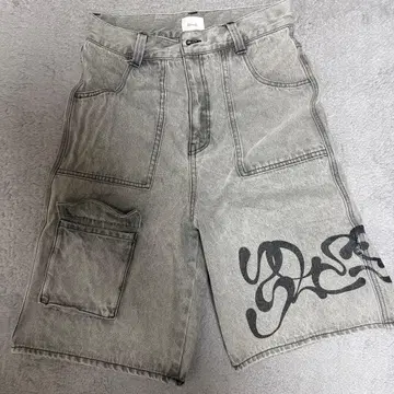 BlessU 하프 팬츠 카츠키 군 착용