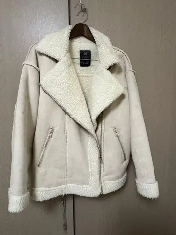 쉘 라이닝 자켓 크림색