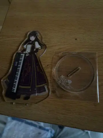 Roselia 흰금 린코 아크릴 스탠드 보라색 의상 캐릭터