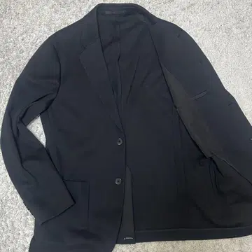 시착만 한 상품 새상품급 유니클로 UNIQLO 컴포트 2B 자켓 블랙