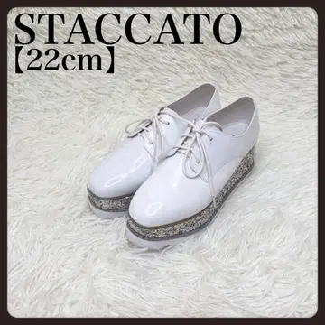 [ 새상품급 ] 스타카토 통굽 스니커즈 22cm 화이트 에나멜 스팽글