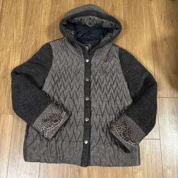 임포트 로사 깔끔한 자수 충전솜 코트