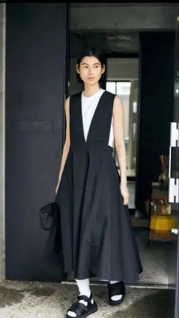 나곤스탠스 nagonstans 크로스 수플레 점퍼 스커트 M 블랙