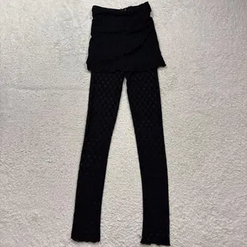 새상품급 HOLIDAY 레이스 팬츠 스커트 레이어드 디자인 블랙