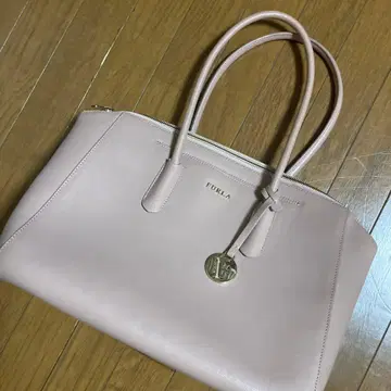 훌라 FURLA 토트 백 핑크 베이지 하자 있음
