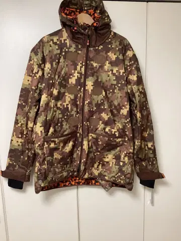 카모플라쥬 후드 부착 밀리터리 자켓