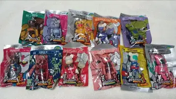 새상품 건담 x 베어브릭 스트랩 11종 샤아 자쿠 II