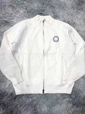 MARK&LONA Ever Stand Zip Jacket