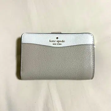 케이트 스페이드 접이식 지갑 베이지 x 화이트