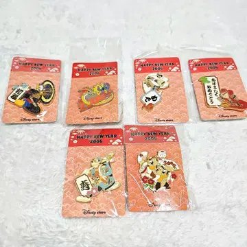 DisneyStore 2006 해피 뉴이어 핀 배지 묶음 판매