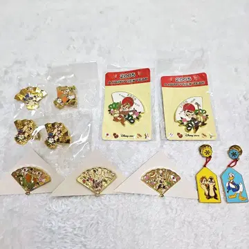 DisneyStore 캐릭터 핀 배지 묶음 판매