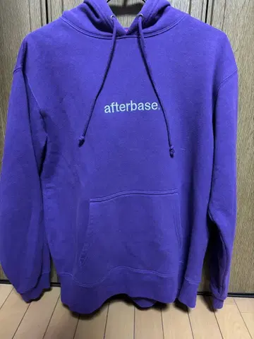 afterbase. 보라색 후드 부착 맨투맨