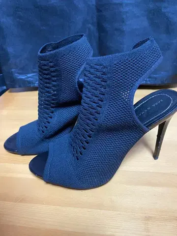 ZARA 니트 오픈토 하이힐