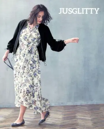 JUSGLITTY 저스길리티 쉬폰 작은 꽃 프린트 원피스