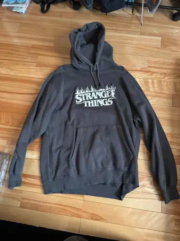 스트레인저 씽스 후드티 그레이