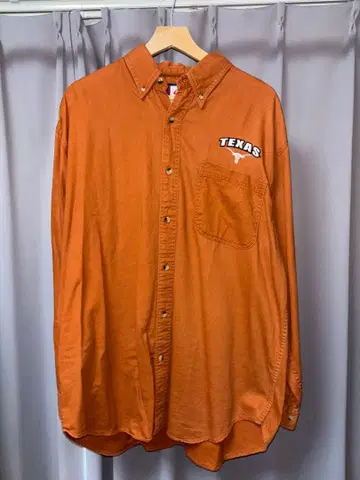 텍사스 로고 브라운 긴팔 셔츠