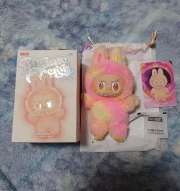 POP MART 러브브 Big into energy 에너지 LOYALTY