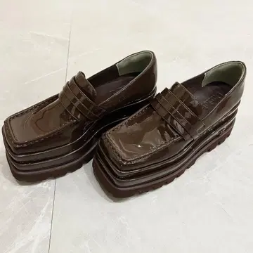 Darich 다크 브라운 에나멜 로퍼 통굽