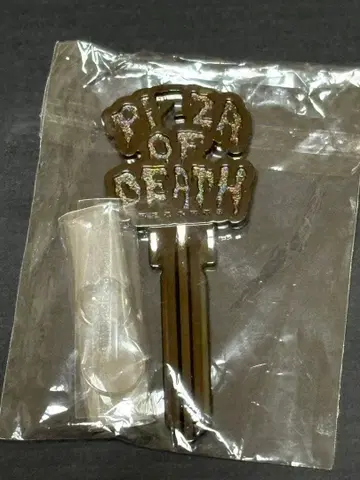 새상품 PIZZA OF DEATH 열쇠형 키링 D 피자 오브 데스