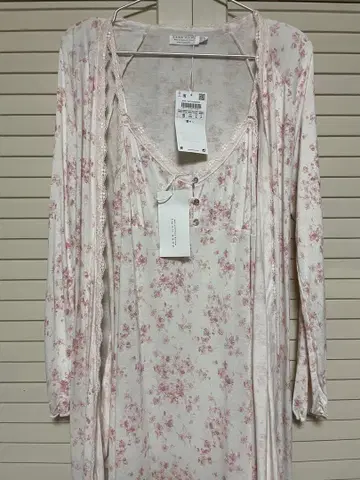 ZARA HOME 꽃무늬 룸웨어 벨트 포함