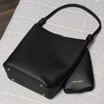 [미사용 새상품] Oriental Traffic 블랙 토트백