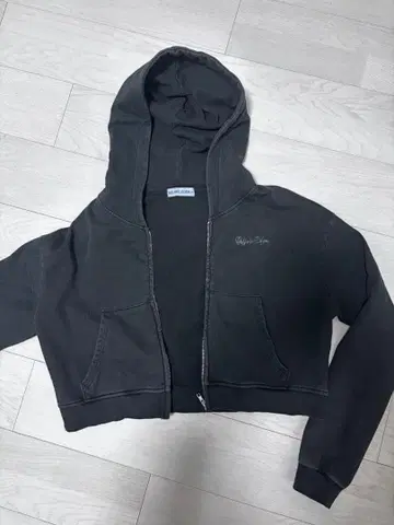 짧은 기장 AELRIC EDEN 후드티