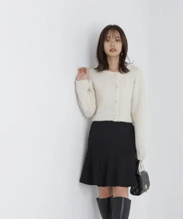 트위드 미니 스커트