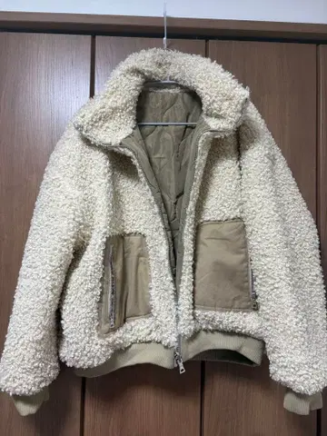 보아 자켓 크림색 집업