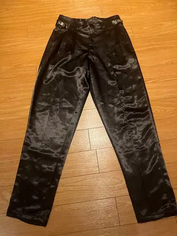 80~90s 데드스탁 새틴 테이퍼드 슬랙스