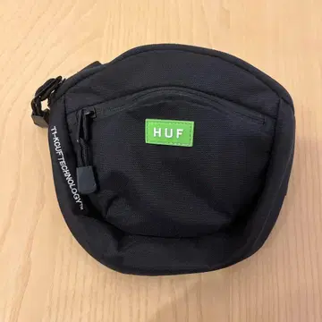 HUF 바디백 블랙