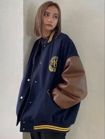 EMODA 바시티 자켓