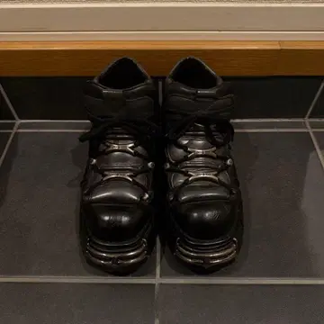 [ 레어 ] NEW ROCK 블랙 x 그레이 사이즈 43