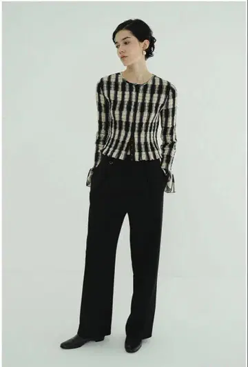 CLANE SHIRRING DESIGN BLOUSE