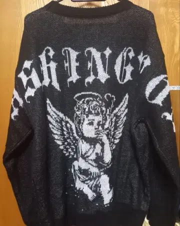 [ 오늘만 한정 가격 ] 미사용 새상품 큐핏 천사 긴팔 트레이닝복 스웨터