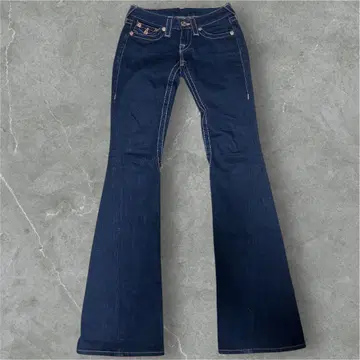 TRUERELIGION 데님 레어 세일 중