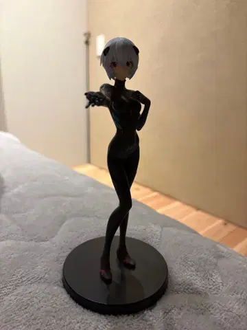 아야나미 레이 피규어 블랙 바디수트